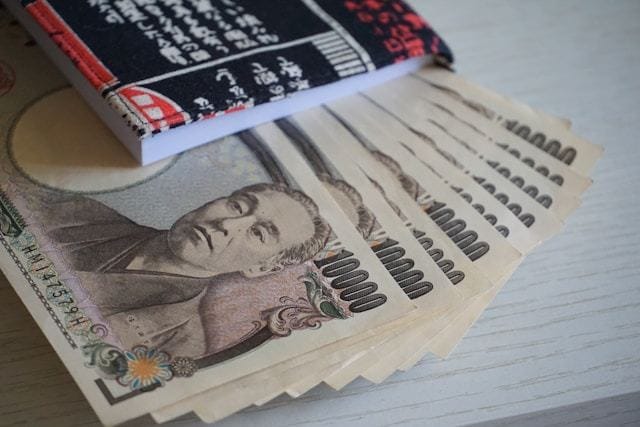 Japan Launches Deposit-Backed 'Tochika' Stablecoin